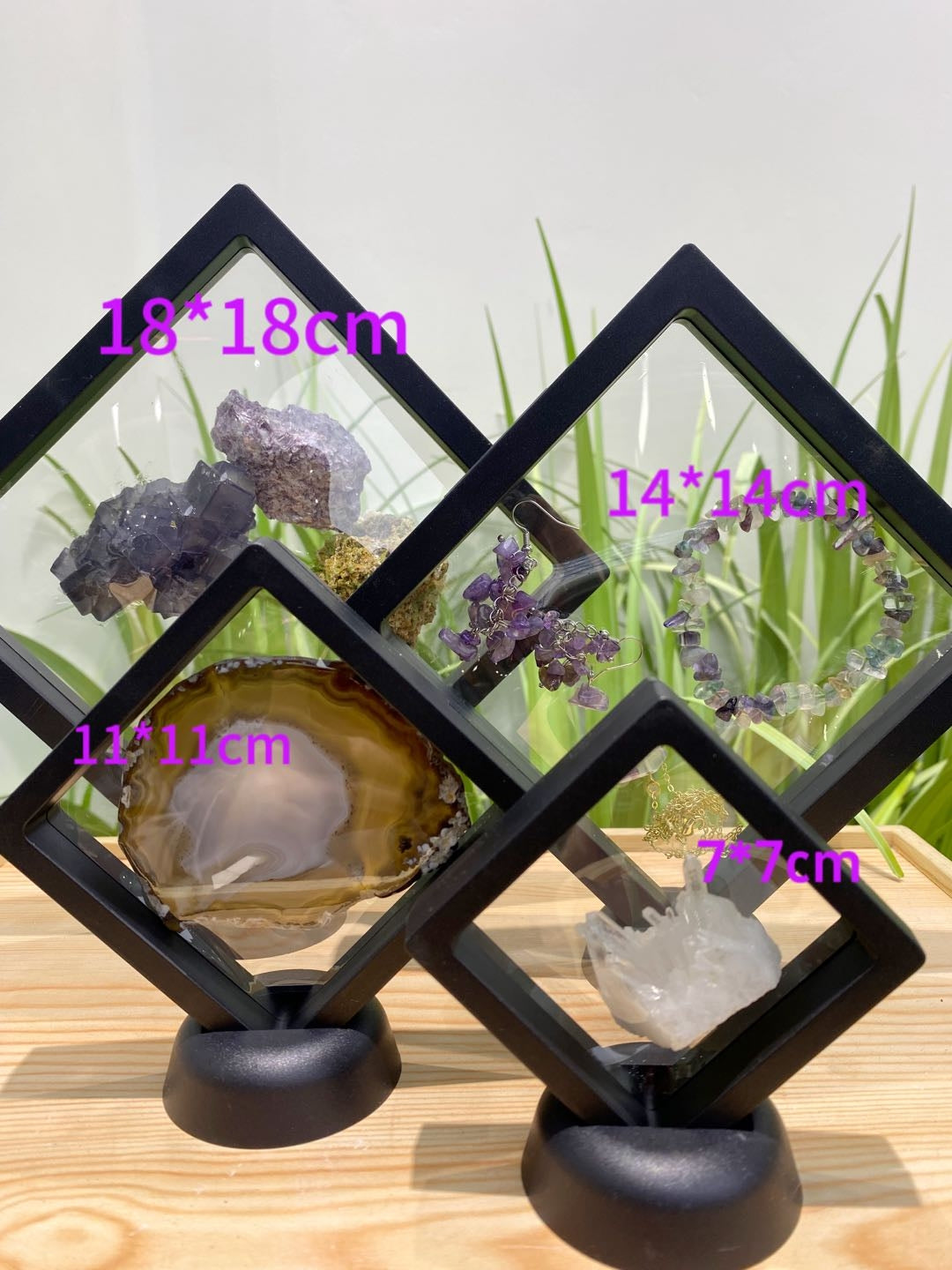 A set of Crystal Display Holder( display box&base)