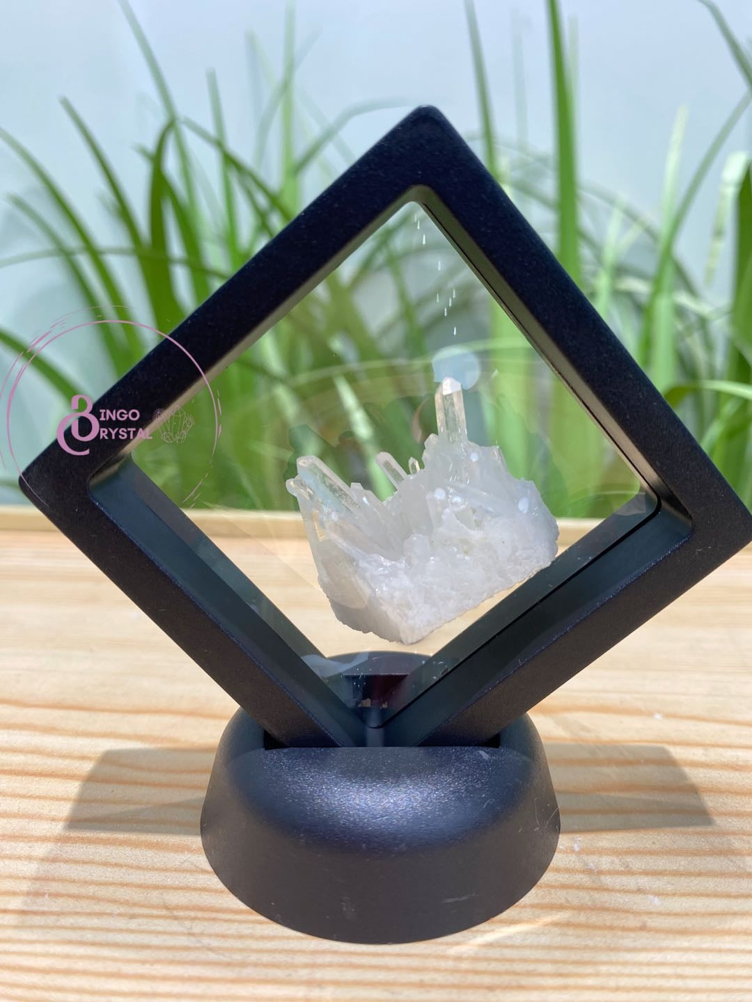 A set of Crystal Display Holder( display box&base)